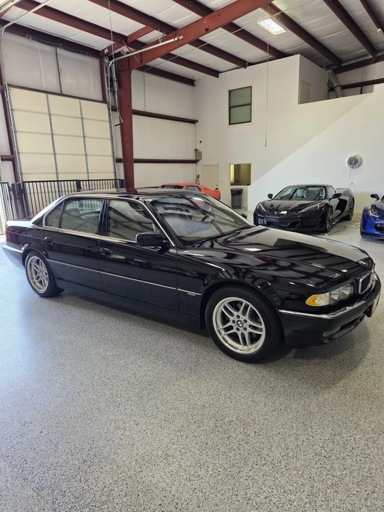 2001 BMW E38 750i & 750iL Sedan - Image 19 of 31