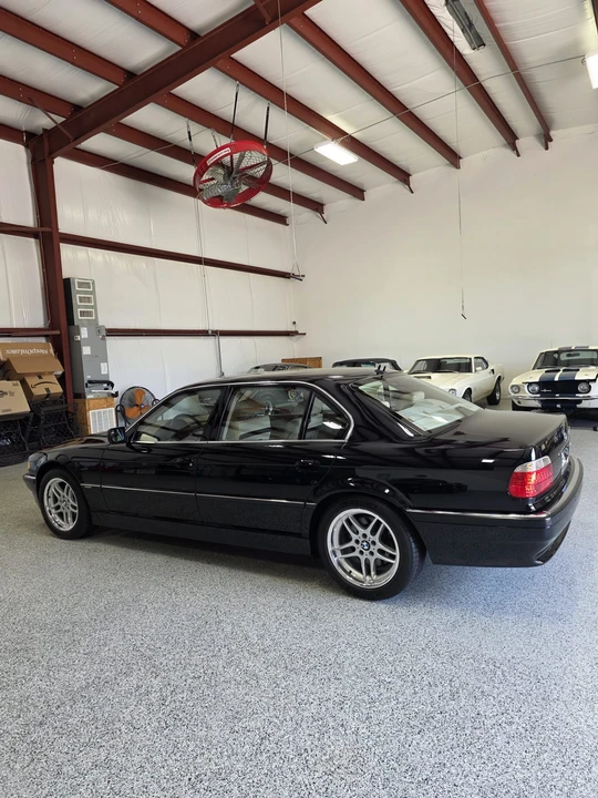 2001 BMW E38 750i & 750iL Sedan - Image 23 of 31