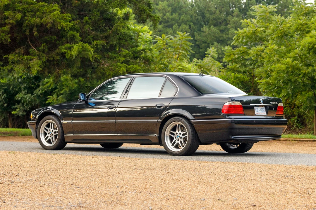 2001 BMW E38 750i & 750iL Sedan - Image 20 of 31