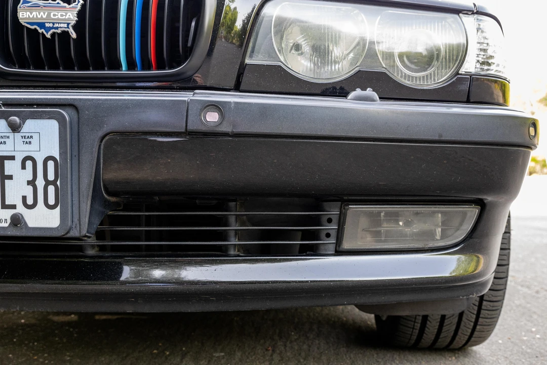 2001 BMW E38 750i & 750iL Sedan - Image 24 of 31