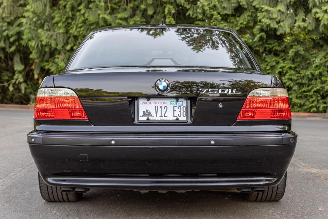 2001 BMW E38 750i & 750iL Sedan - Image 25 of 31