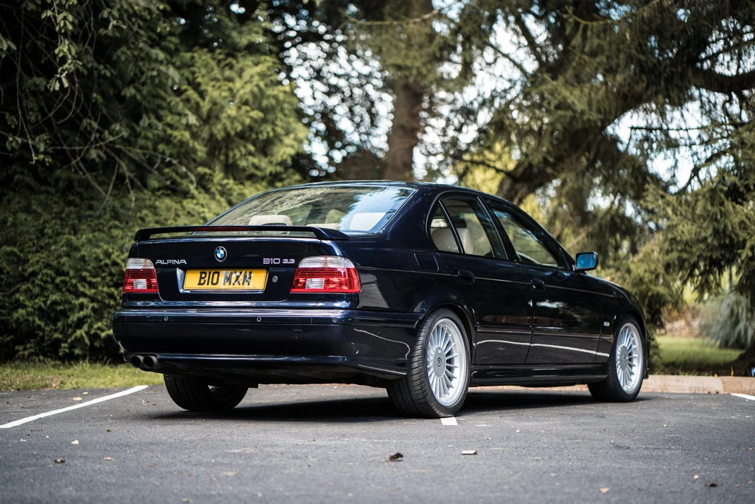 2001 BMW Alpina B10 - Image 16 of 31