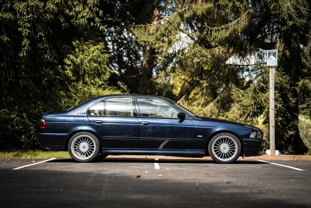 2001 BMW Alpina B10 - Image 25 of 31