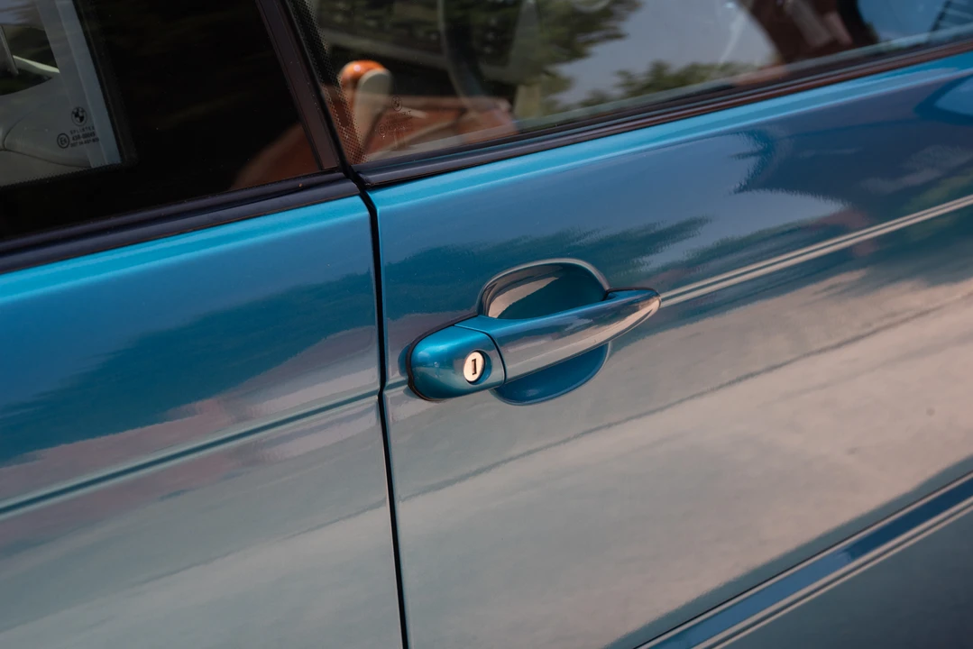 2001 BMW Alpina B3 - Image 16 of 31