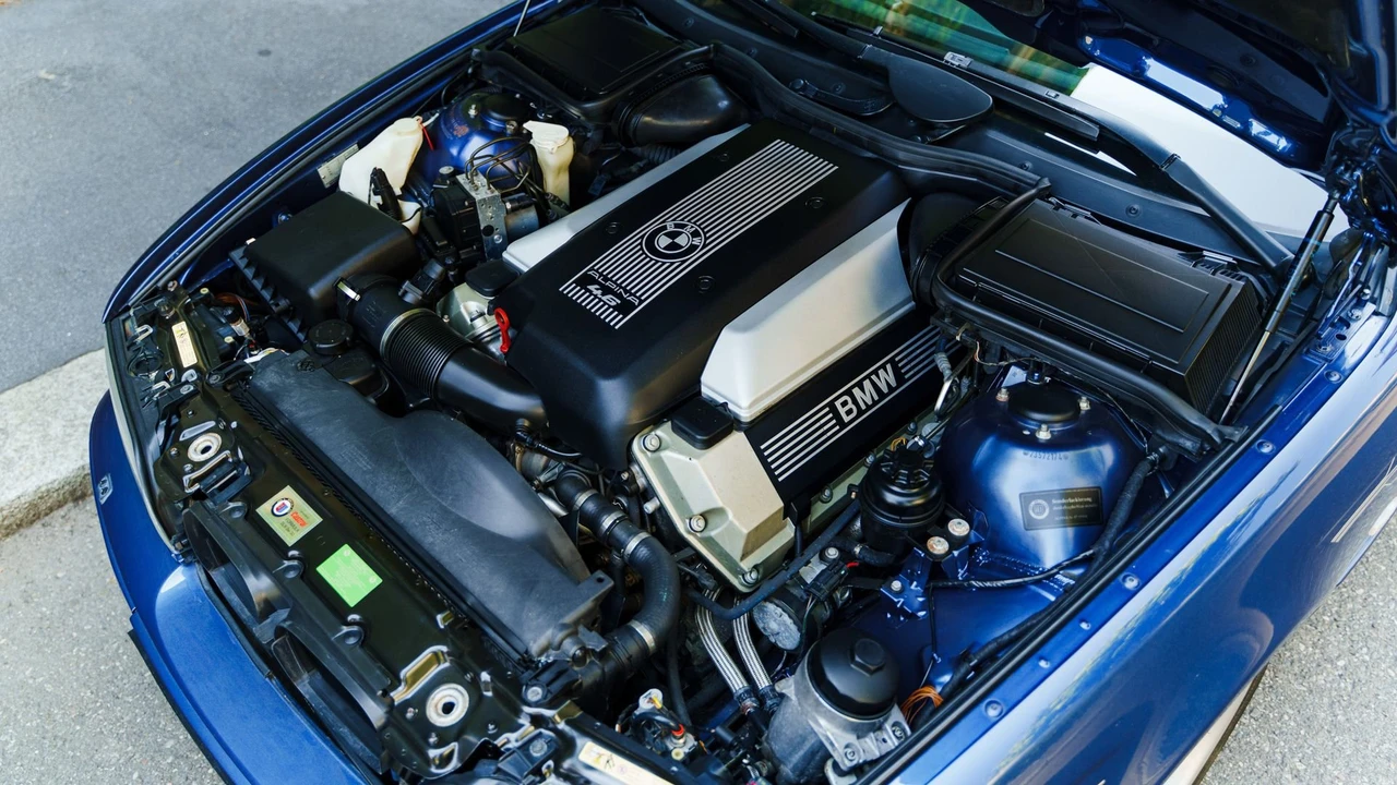 2001 BMW Alpina B10 - Image 6 of 31
