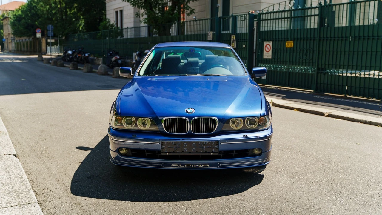 2001 BMW Alpina B10 - Image 11 of 31
