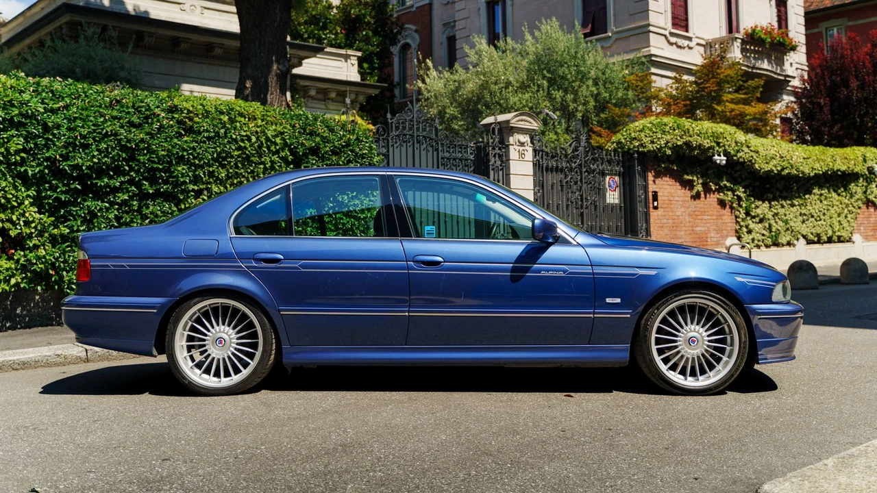 2001 BMW Alpina B10 - Image 2 of 31