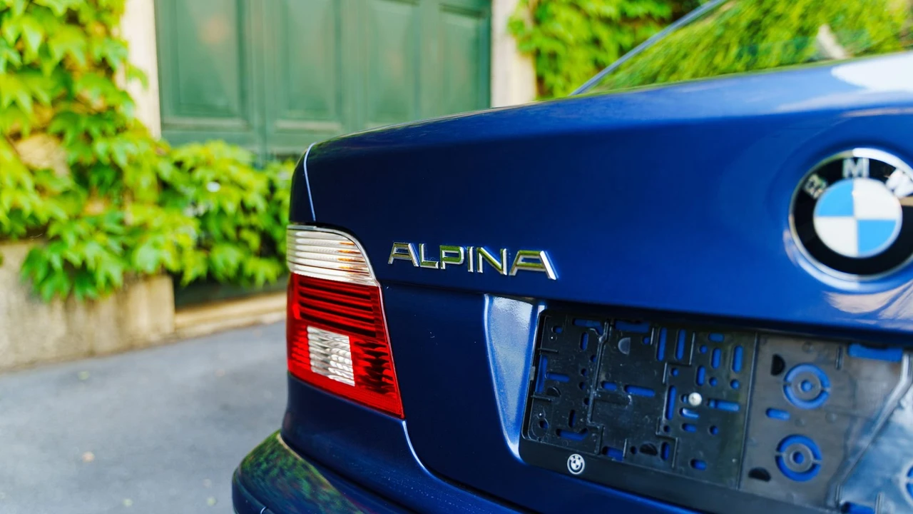 2001 BMW Alpina B10 - Image 17 of 31