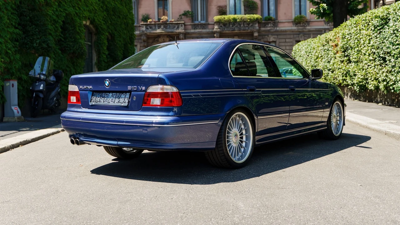 2001 BMW Alpina B10 - Image 3 of 31