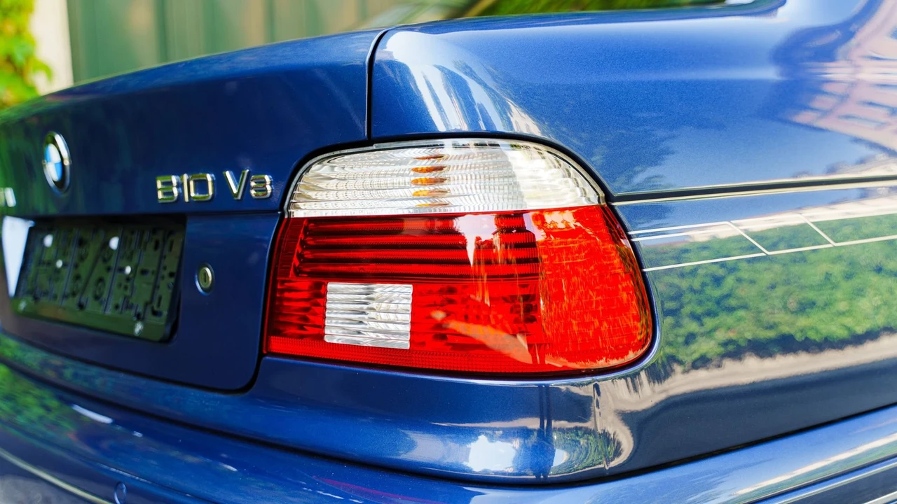2001 BMW Alpina B10 - Image 20 of 31