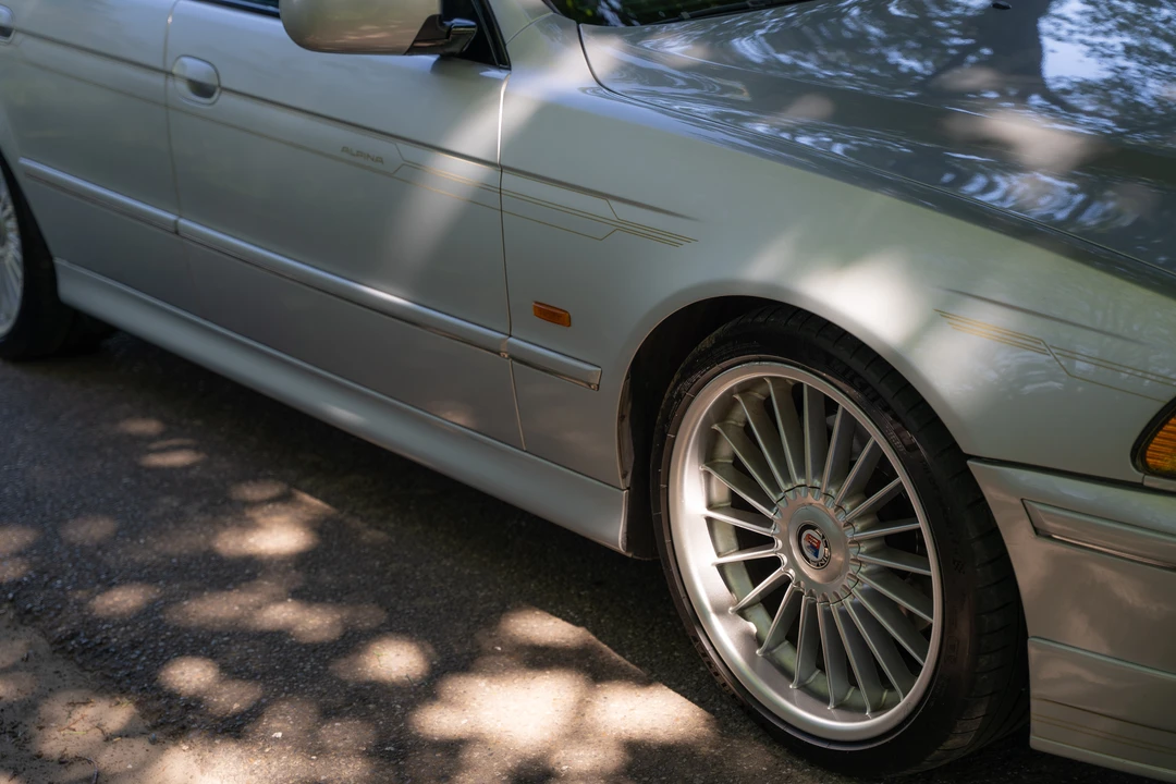 2001 BMW Alpina B10 - Image 24 of 31