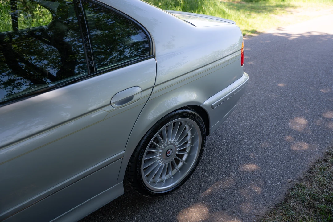 2001 BMW Alpina B10 - Image 26 of 31