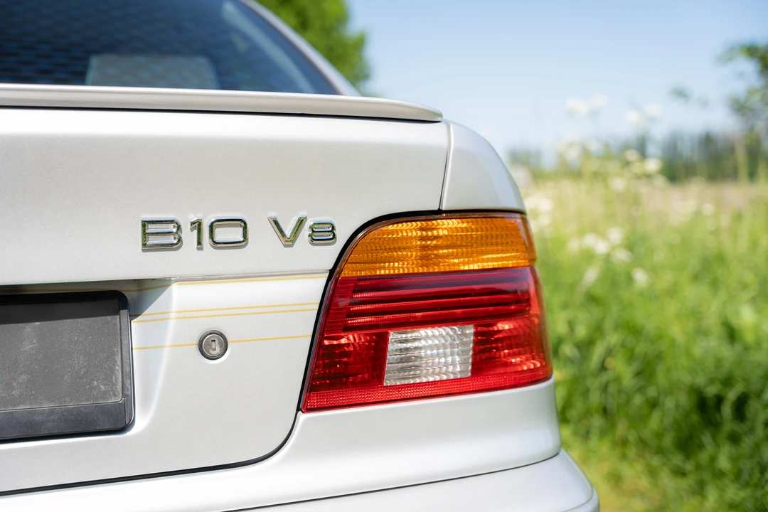 2001 BMW Alpina B10 - Image 15 of 31