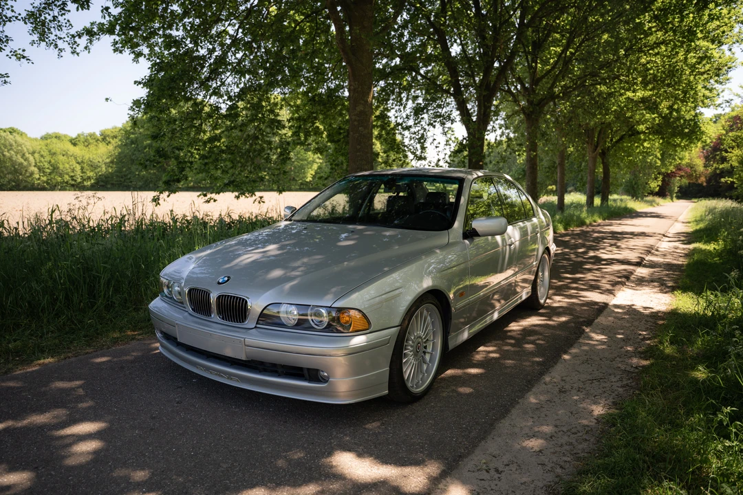 2001 BMW Alpina B10 - Image 11 of 31