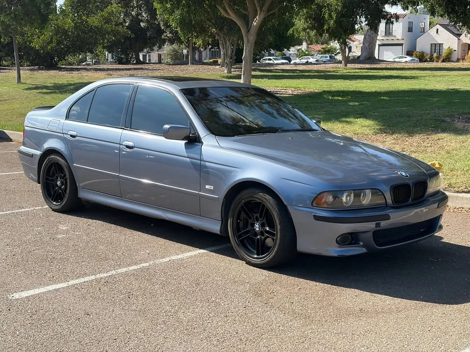 2001 BMW E39 540i - Image 2 of 10