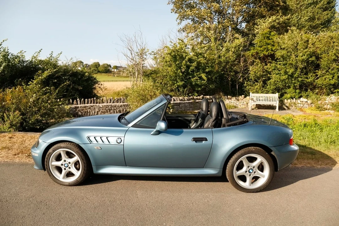 2001 BMW Z3 Roadster - Image 2 of 30