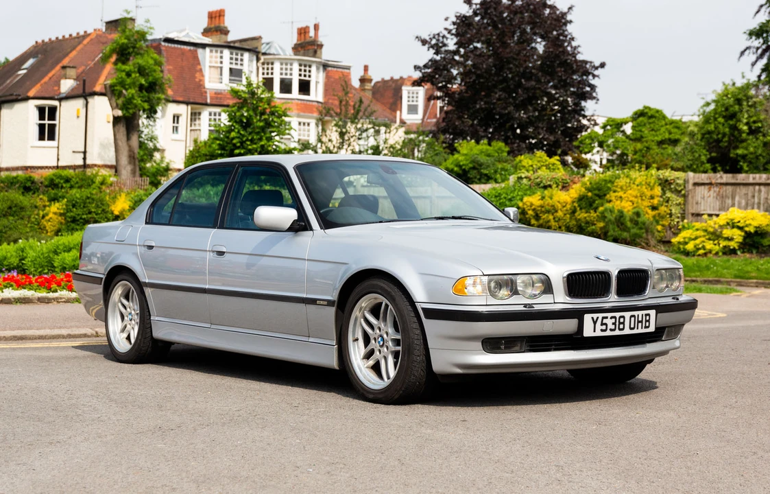 2001 BMW E38 7 Series - Image 2 of 31