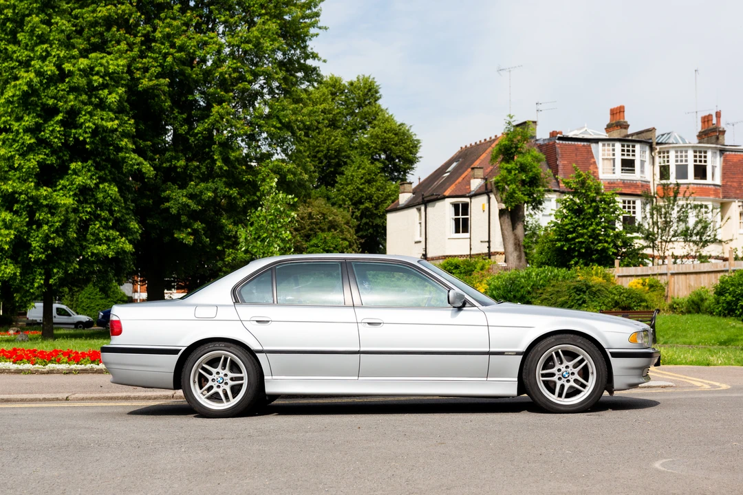 2001 BMW E38 7 Series - Image 14 of 31