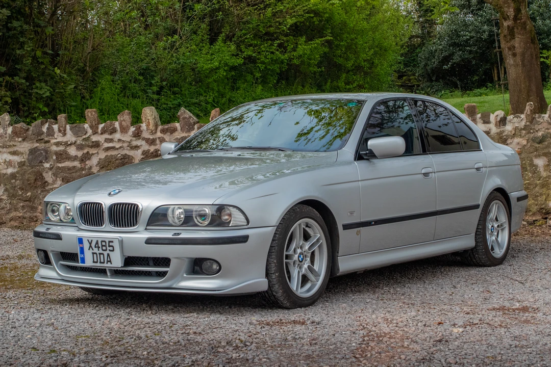 2001 BMW E39 540i - Image 8 of 31