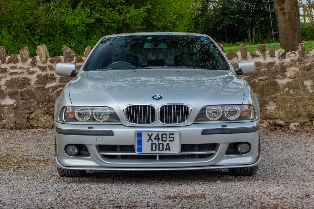 2001 BMW E39 540i - Image 2 of 31