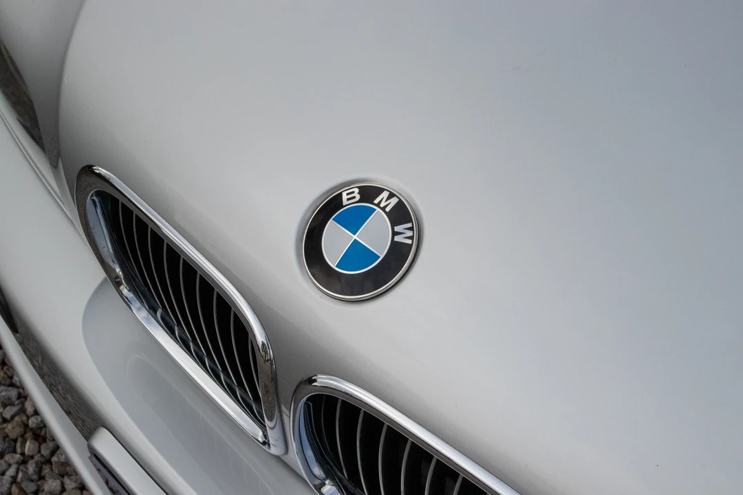 2001 BMW E39 540i - Image 13 of 31