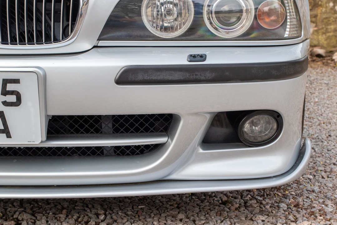 2001 BMW E39 540i - Image 19 of 31