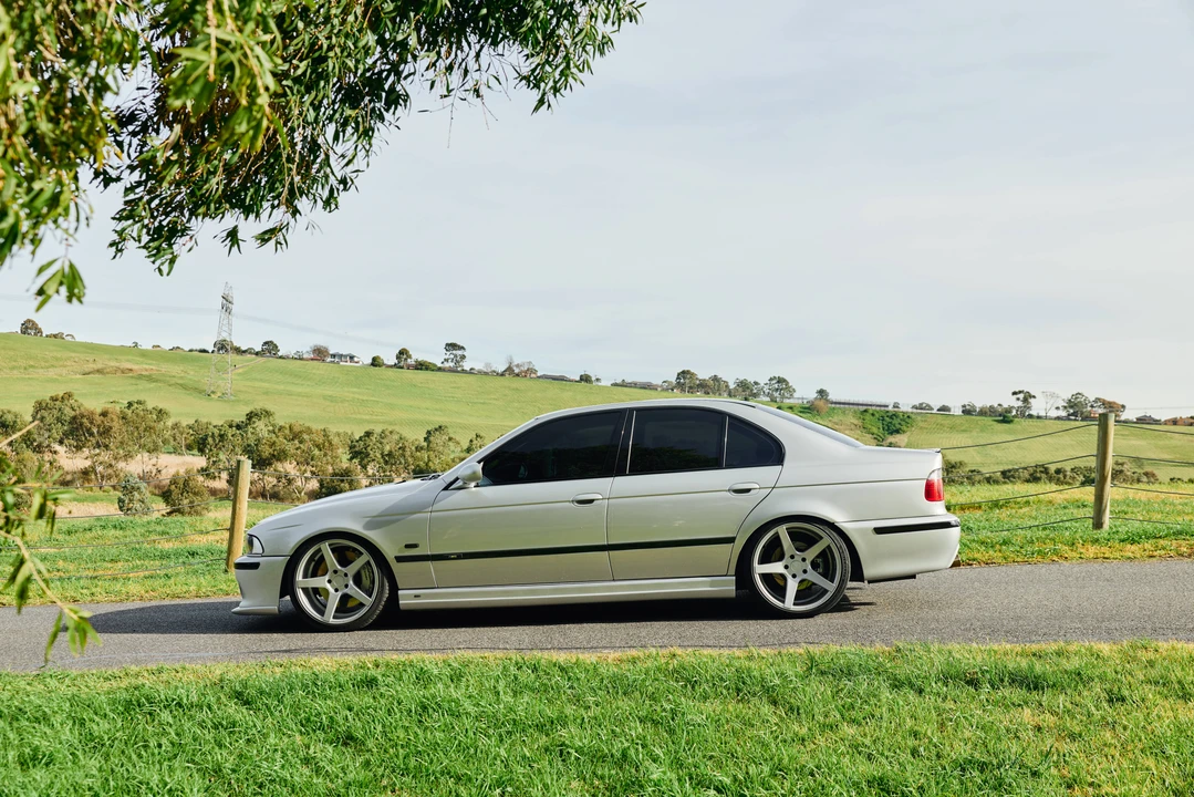 2001 BMW E39 540i - Image 4 of 31