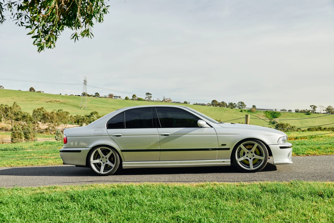 2001 BMW E39 540i - Image 8 of 31