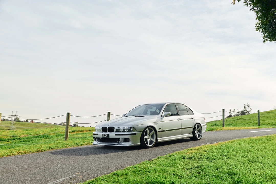 2001 BMW E39 540i - Image 3 of 31