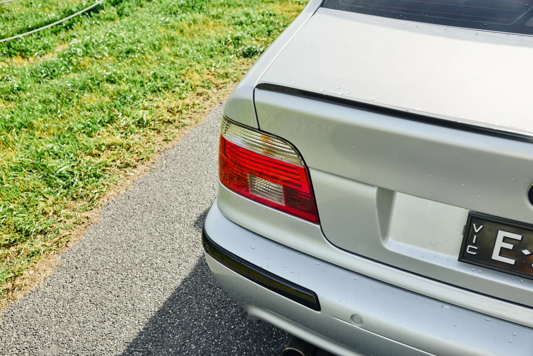 2001 BMW E39 540i - Image 27 of 31