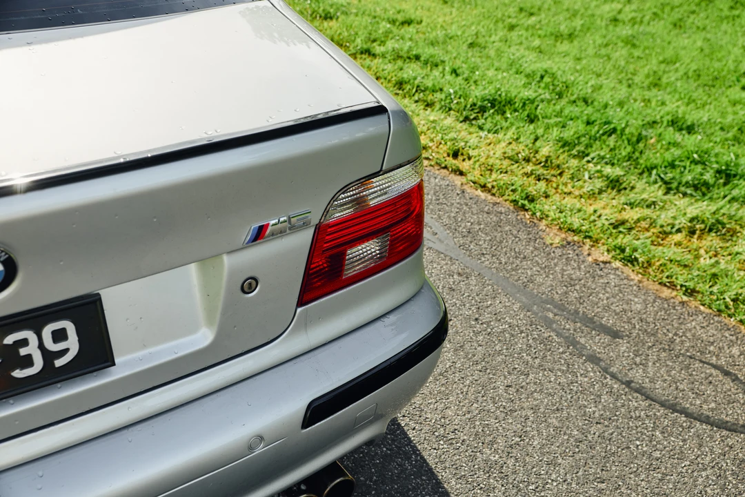 2001 BMW E39 540i - Image 29 of 31