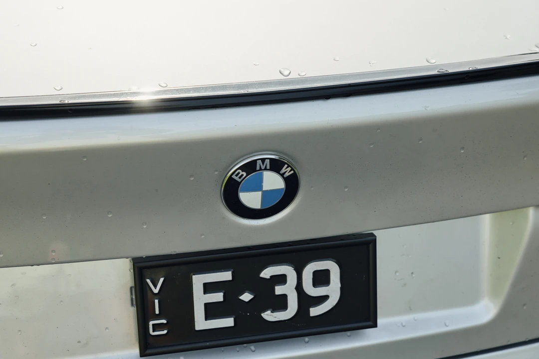 2001 BMW E39 540i - Image 30 of 31