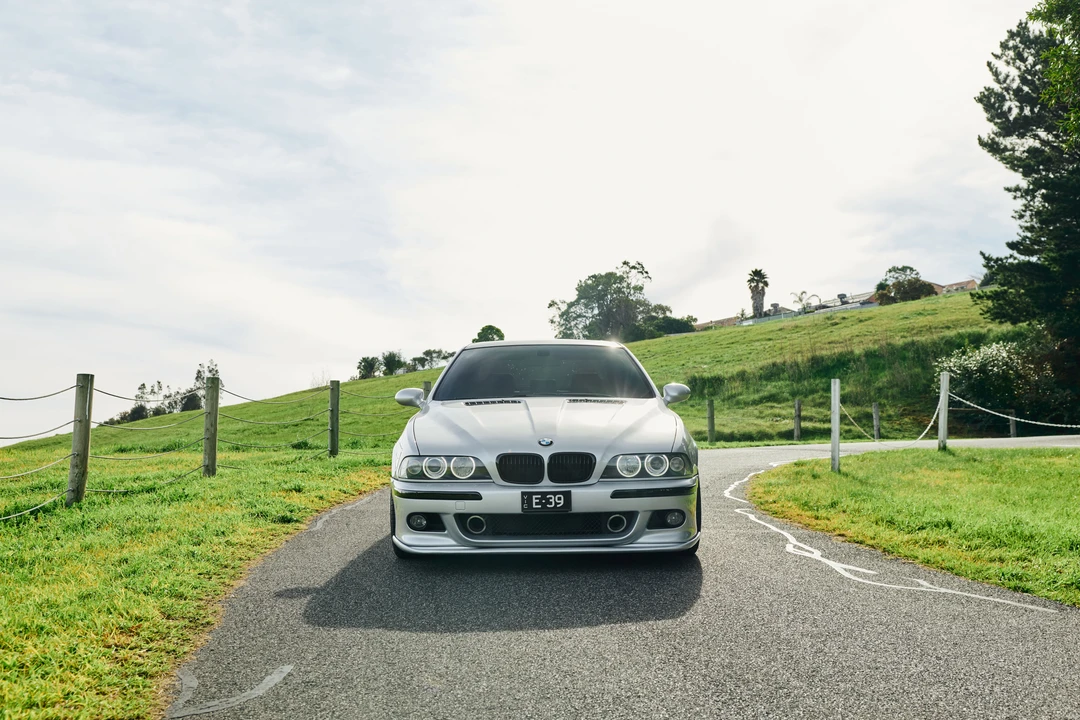 2001 BMW E39 540i - Image 2 of 31