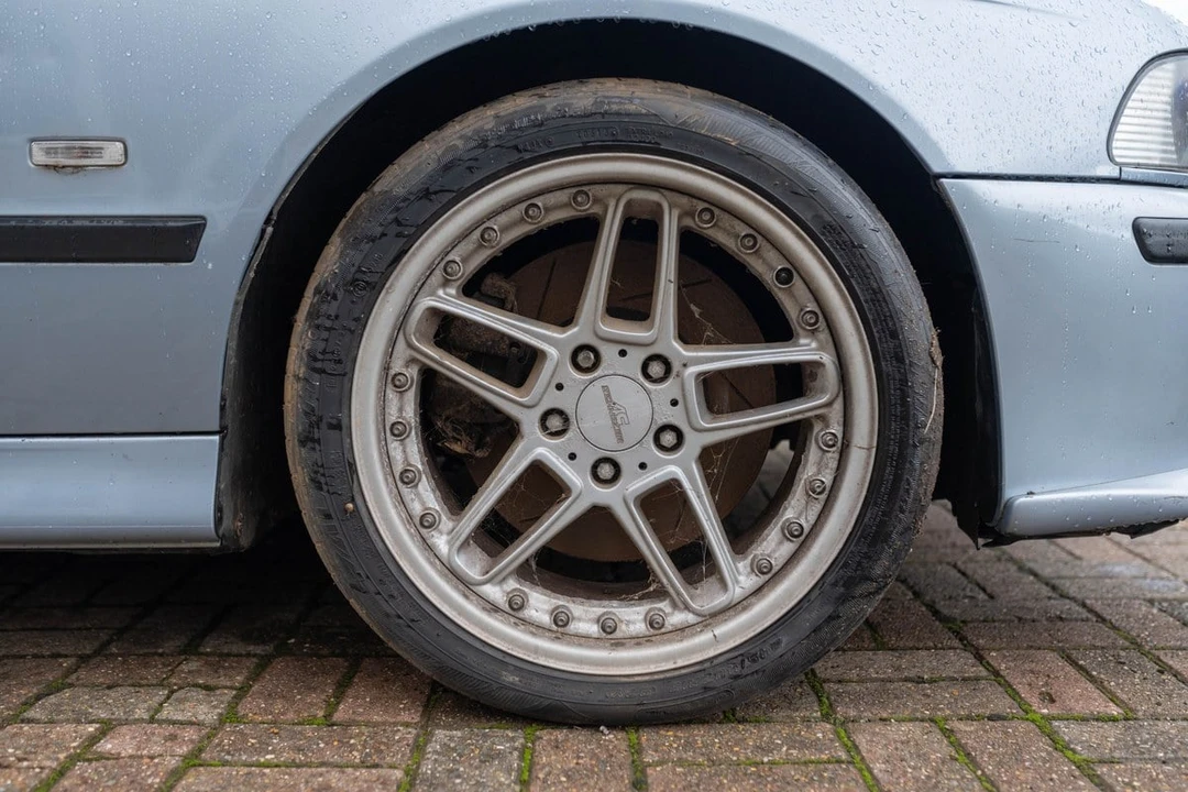 2001 BMW E39 M5 - Image 17 of 30
