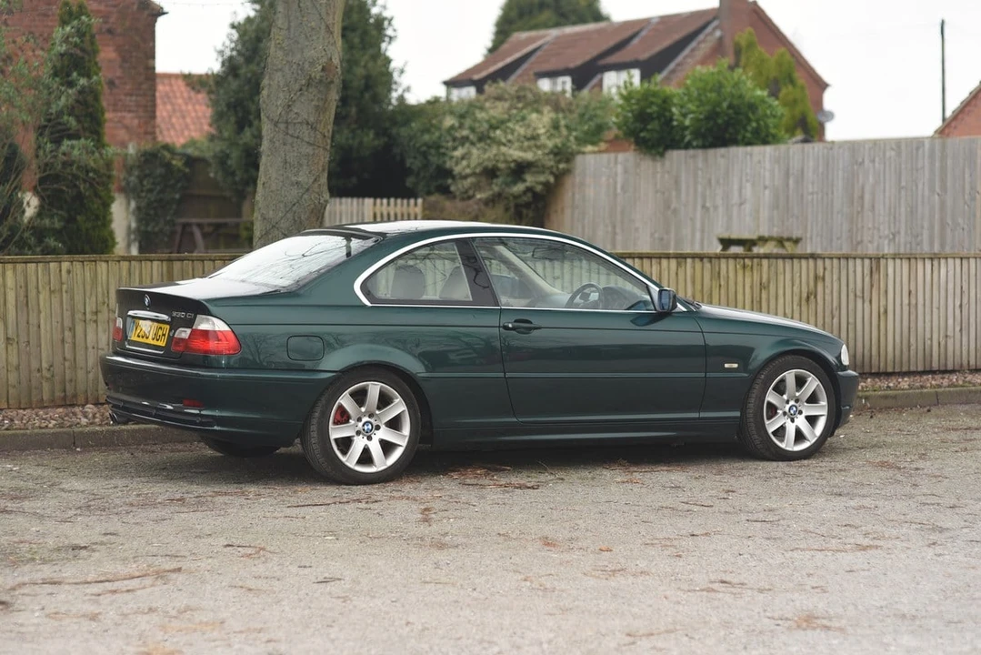 2001 BMW E46 330i & 330Ci - Image 23 of 30