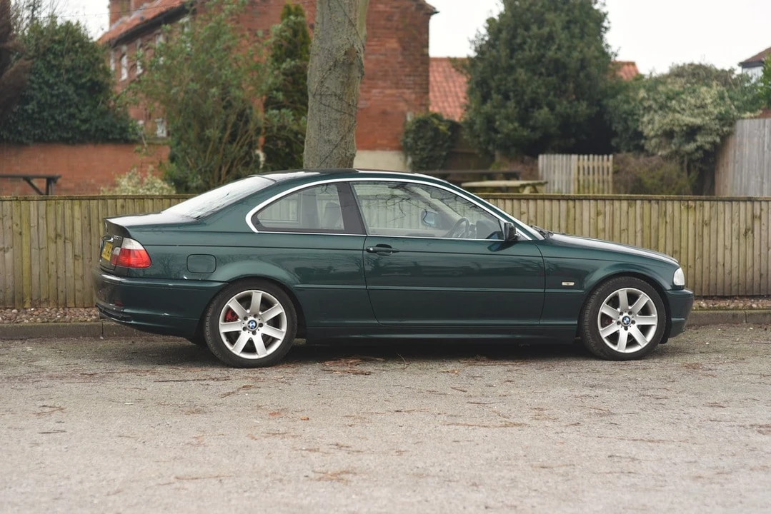 2001 BMW E46 330i & 330Ci - Image 24 of 30