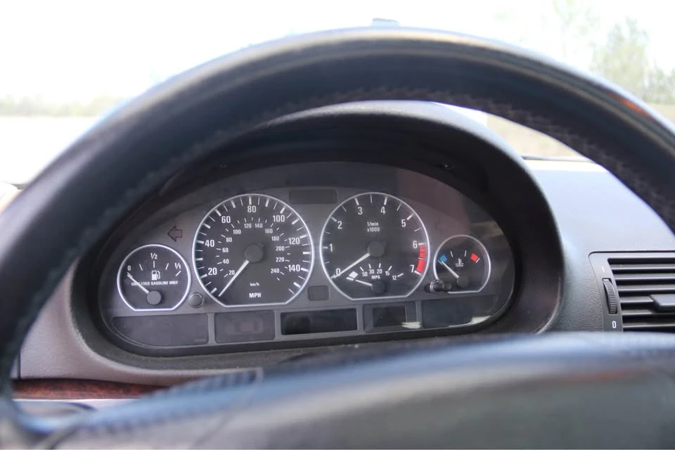 2001 BMW E46 330i & 330Ci - Image 8 of 10