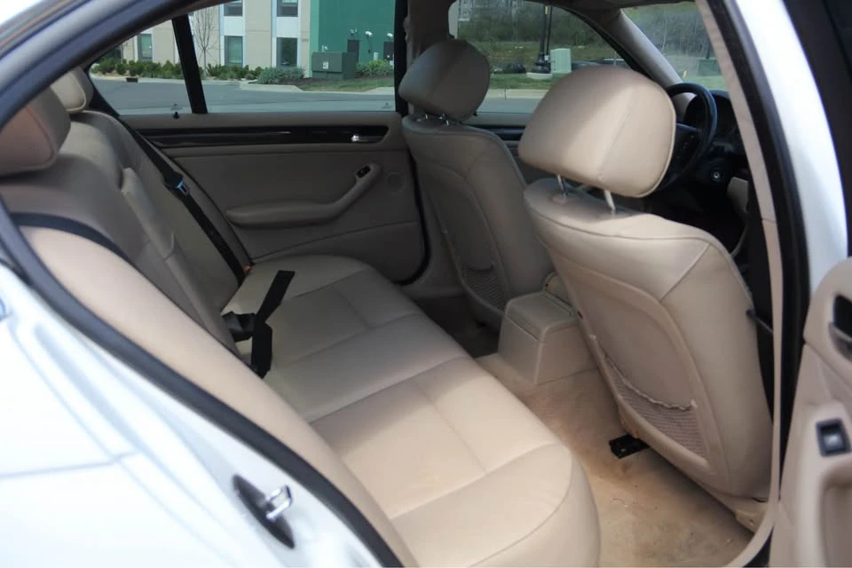2001 BMW E46 330i & 330Ci - Image 5 of 10