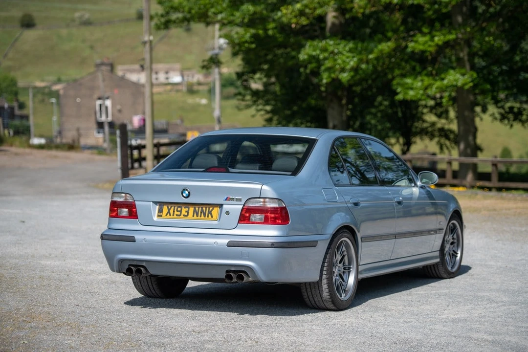 2001 BMW E39 M5 - Image 10 of 30