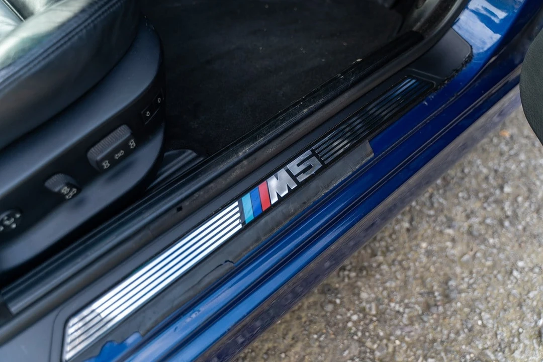 2001 BMW E39 M5 - Image 25 of 30