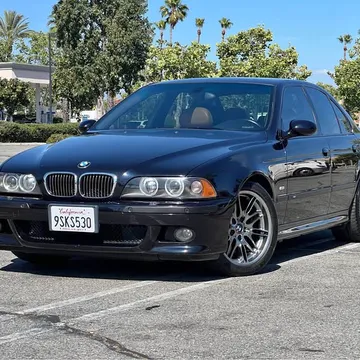 2001 BMW M5