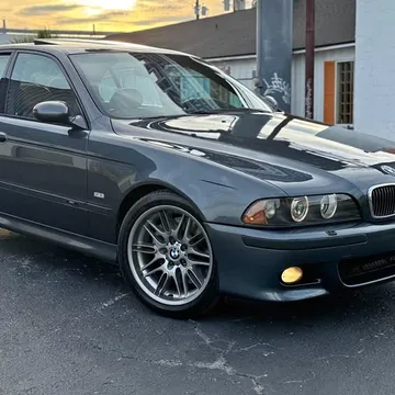 2001 BMW M5