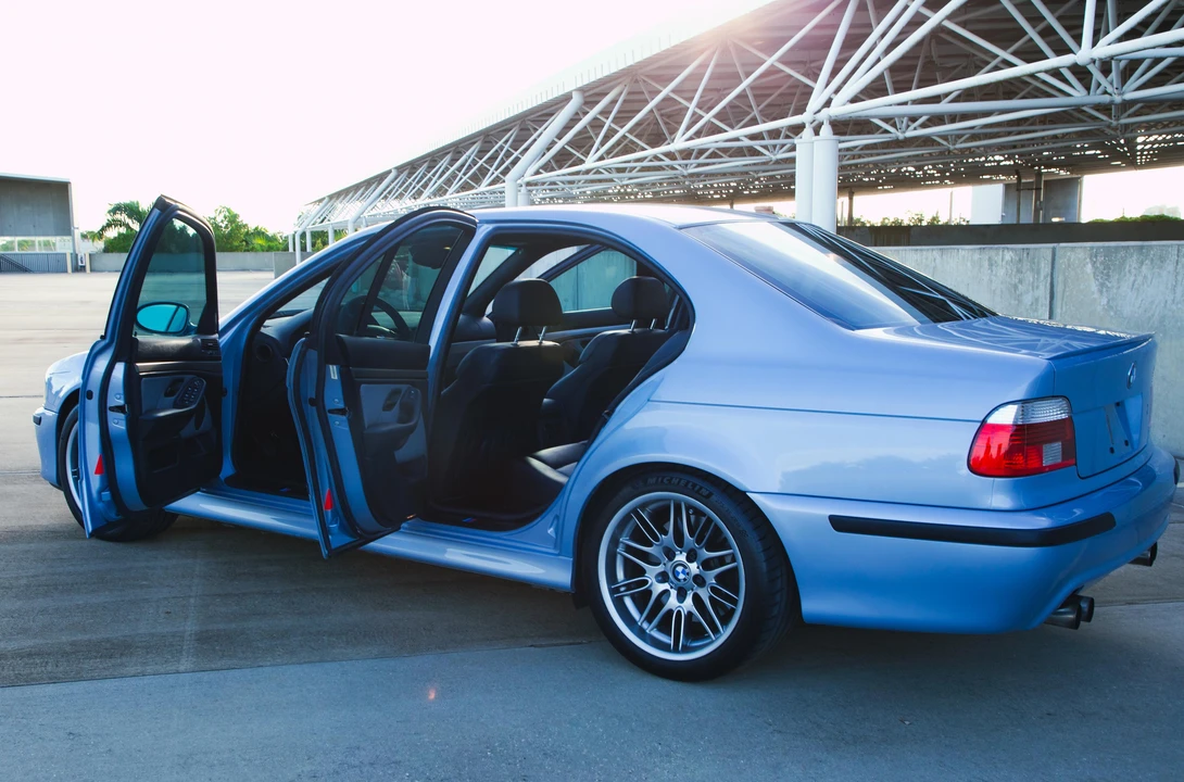 2001 BMW E39 M5 - Image 14 of 31