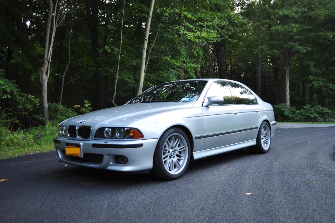2001 BMW E39 M5 - Image 2 of 31