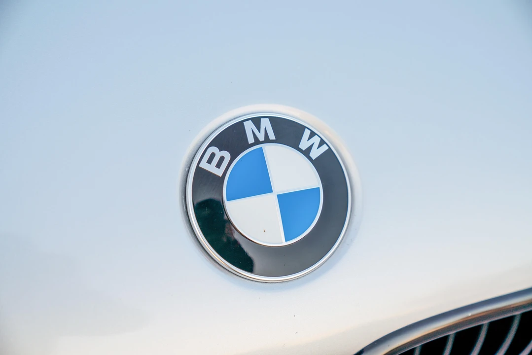 2001 BMW E39 M5 - Image 16 of 31