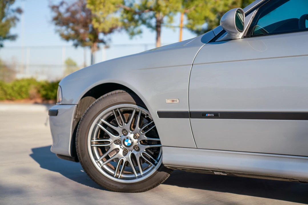 2001 BMW E39 M5 - Image 19 of 31