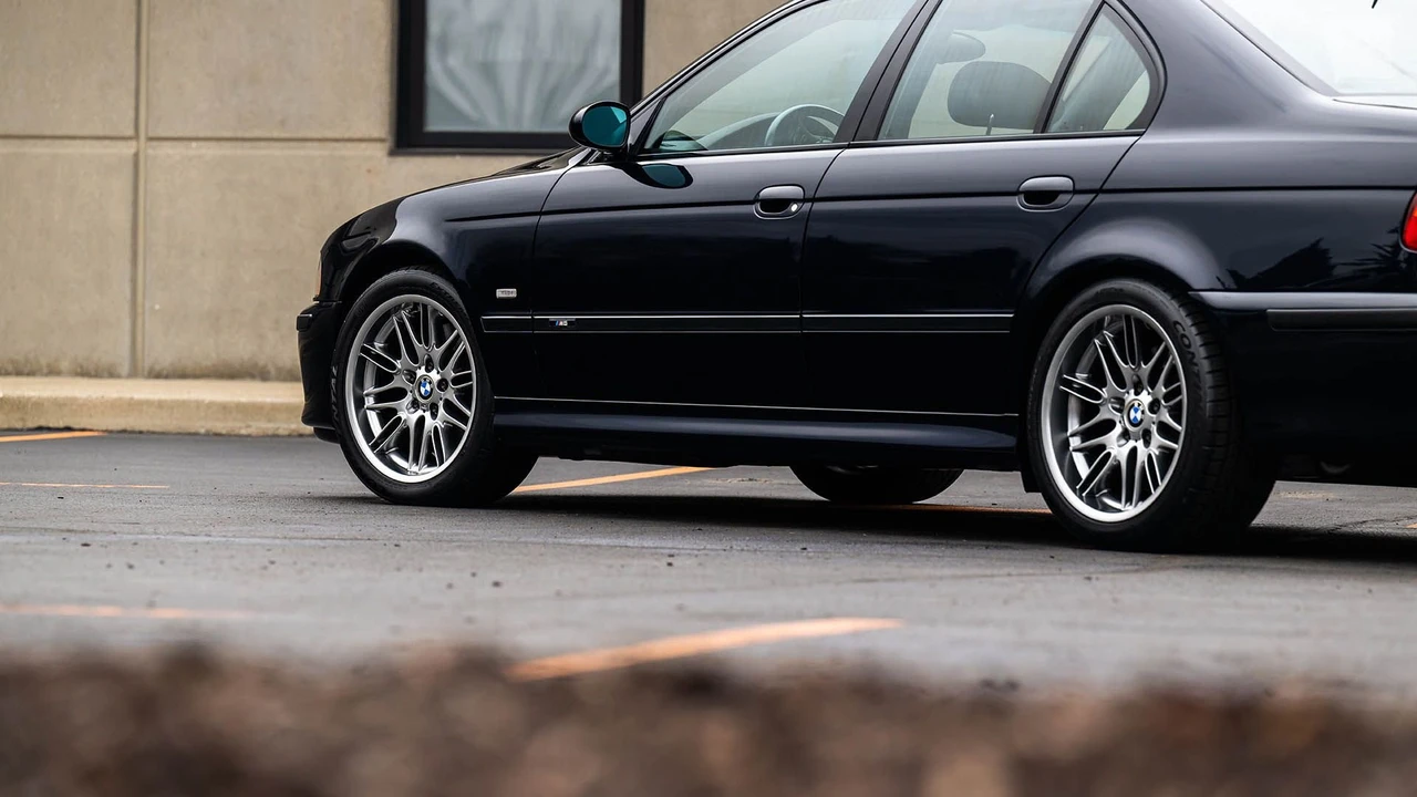 2001 BMW E39 M5 - Image 28 of 31