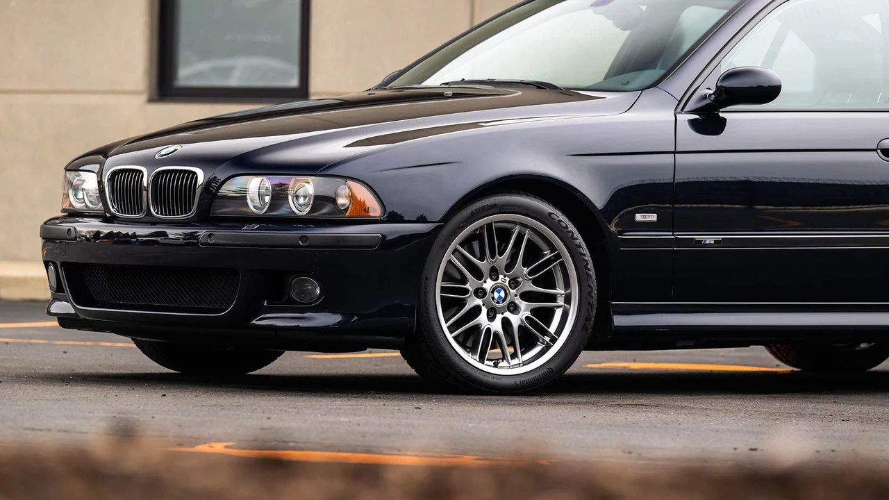 2001 BMW E39 M5 - Image 30 of 31