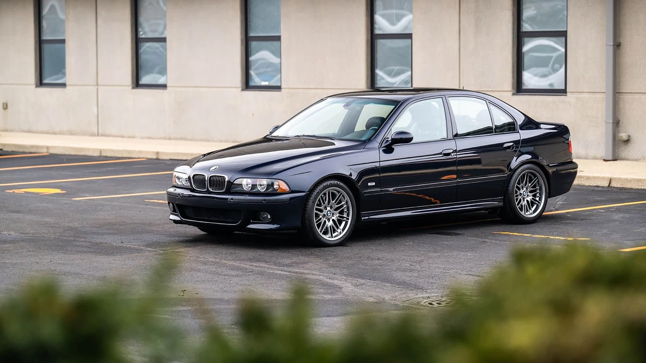 2001 BMW E39 M5 - Image 14 of 31