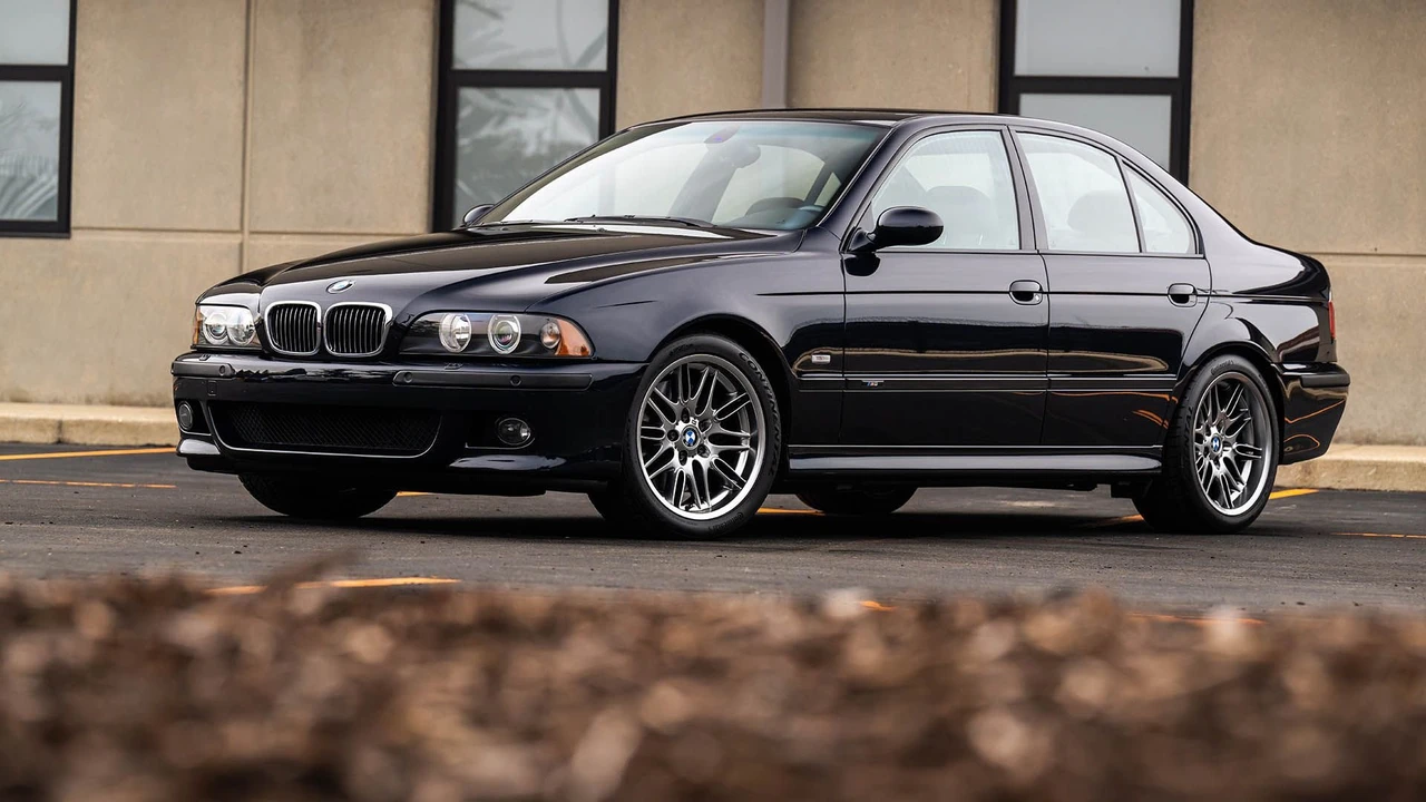 2001 BMW E39 M5 - Image 19 of 31